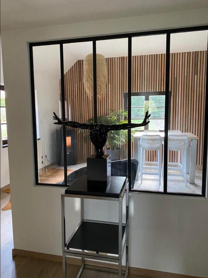 Le Logis Des Chenes, Superbe Bungalow Dans Quartier Residentiel Proche De Namur Wépion Esterno foto