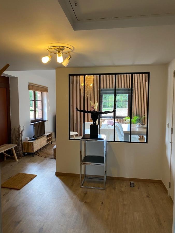 Le Logis Des Chenes, Superbe Bungalow Dans Quartier Residentiel Proche De Namur Wépion Esterno foto