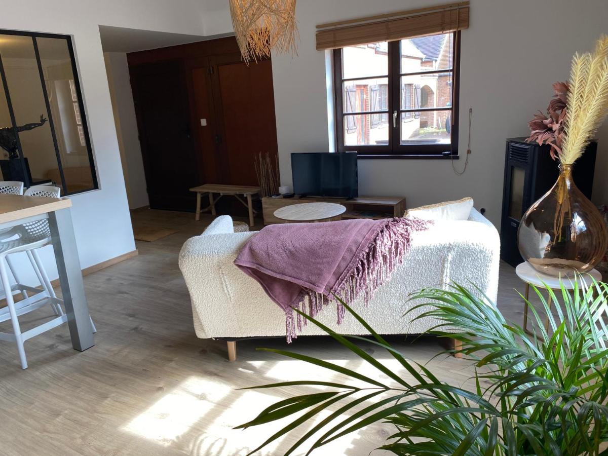 Le Logis Des Chenes, Superbe Bungalow Dans Quartier Residentiel Proche De Namur Wépion Esterno foto